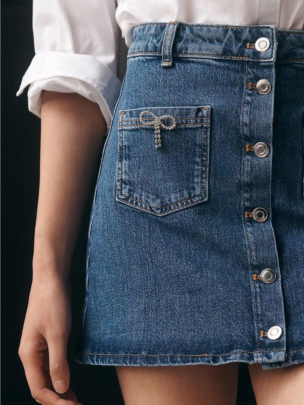 Anthropologie Maeve Sz 6 Denim Button Front Bedazzle Bow Mini Skirt